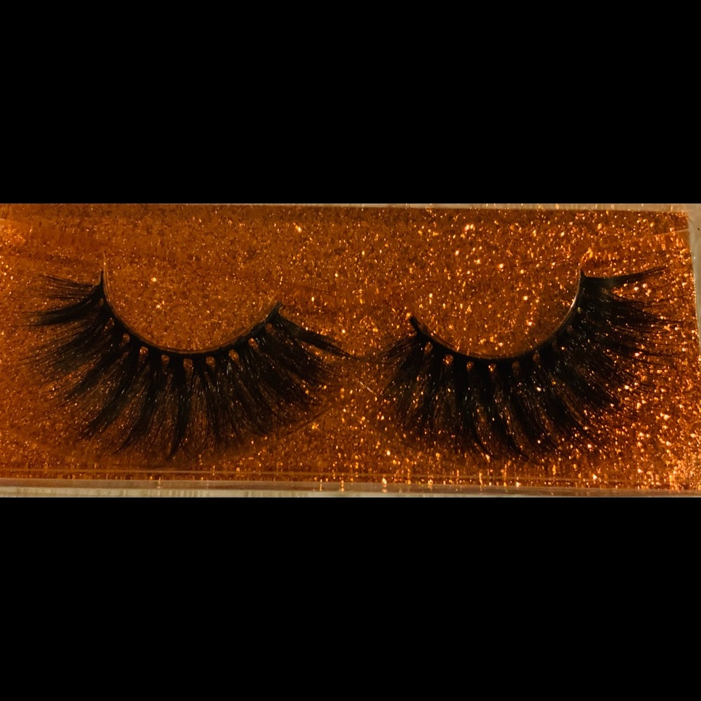 DamaSexy by SJ Shimmer Bronze Collection